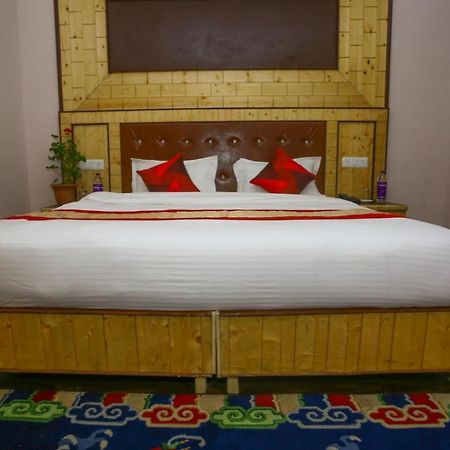 Hotel Nubra Residency Charasa Exterior foto